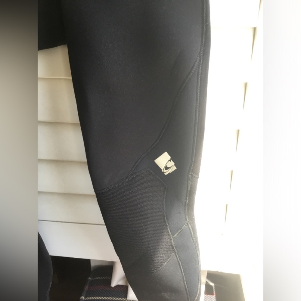 O'Neill Wetsuit - Picture 5 of 10
